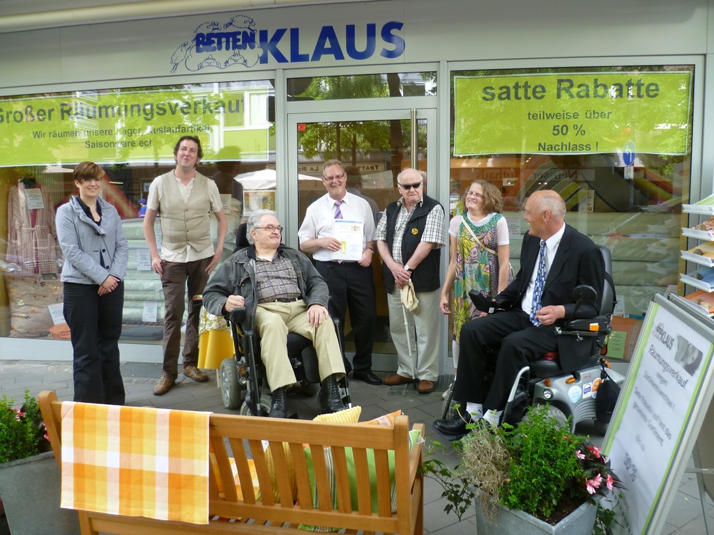 Personen auf dem Bild von links: Annika Schmitz, Birger Krause, Harry Aron (Begehungsteam), Ernst Klaus (Betten Klaus), Bernd Lynen, Petra Nöhre, Thomas Meyer (Begehungsteam)